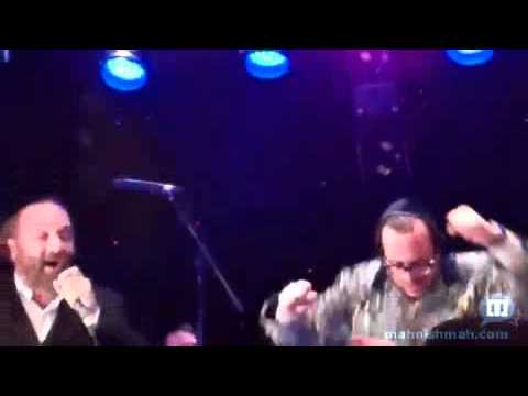 Yehuda Green Singing At Moshe Steins Wedding