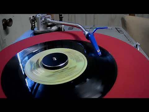 Nobody Does It Better ~ Carly Simon ~ 1977