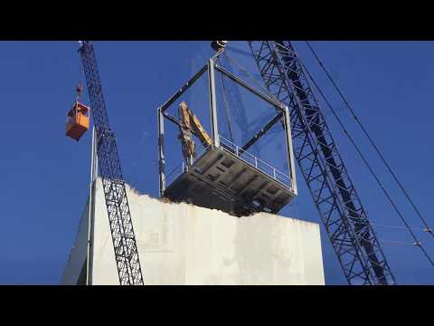 Spektakulärer Rückbau des Schachtturms auf Rossenray 1/2 in Kamp-Lintfort