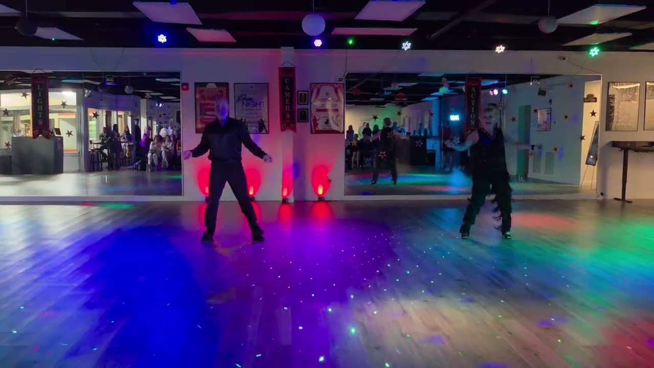Salsa Show by April & Sugar📍 Spotlight Night 2026