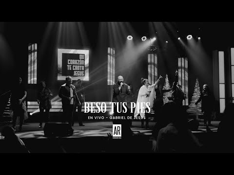 Beso Tus Pies - En Vivo