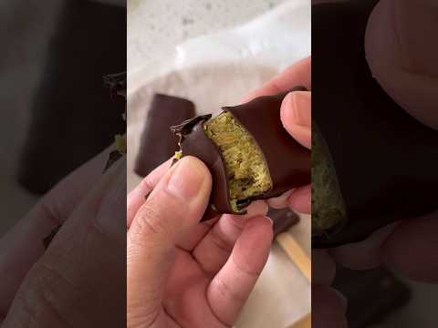 Dubai Pistachio Chocolate Ice Cream #pistachio #dubaichocolate