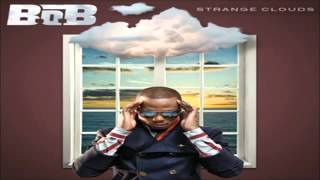 B.o.B Feat. Trey Songz - Castles (CDQ)