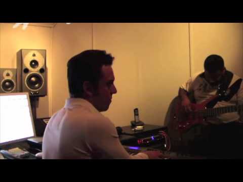 Antonio Eudi jam session for a new track with a incredible bass player