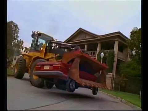 Casper: A Spirited Beginning - Bulldozer scene