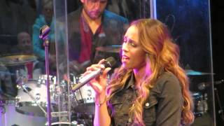 Glennis Grace - Annie's Song (Caprera, Bloemendaal 19-6-2014)