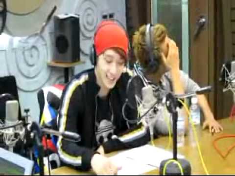 101103 Shimshimtapa-2PM imitating?