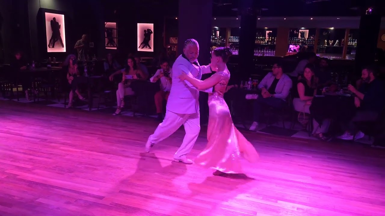 Carina D'Alvia & Hernan Perez: Domingo Federico - Muy suave, 2023