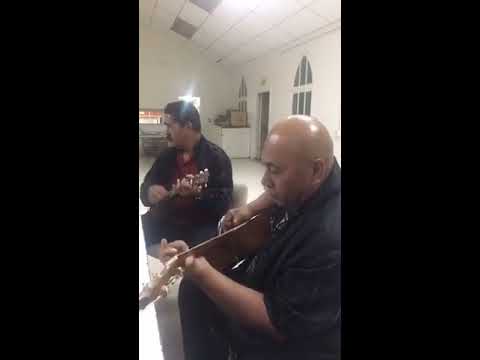 Houa 'oe Pasifiki Saute -  Ulufitu Haufano, Viliami Kaho, Heneli Palu