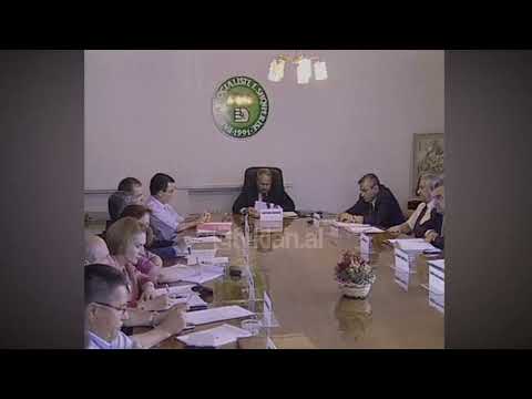 Debate të ashpra mes socialistëve për përzgjedhjen e kandidatëve për bashkinë Vlorë (25 Korrik 2003)