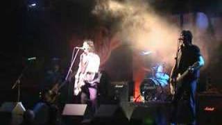 Tyla + Dogs D&#39;Amour - No Gypsy Blood