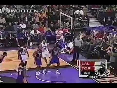 2002 Vince Carter Highlight Reel Against Lakers (Sick Tomahawk Dunk)