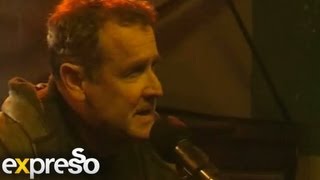 Johnny Clegg performs "Scatterlings" unplugged from the Expresso Studio
