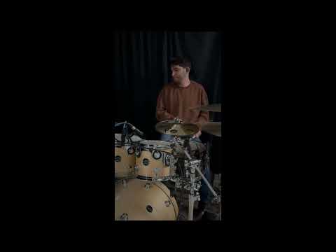 Juliana ft ‪@LagosMusica‬ - Manhattan - Drum Cover