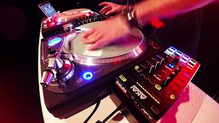 Video thumbnail for 2x DMC Champ DJ FLY Akai AMX AFX Routine by AkaiProVideo