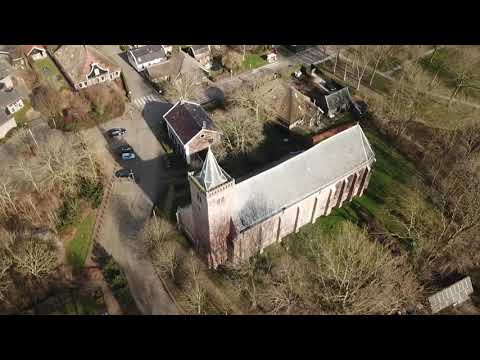 Oude Ursulakerk Warmenhuizen, mooie drone beelden.