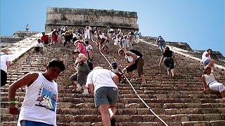 preview picture of video 'Mexiko - Welt der Maya - Chichén Itzá - Pyramide Kukulcan'