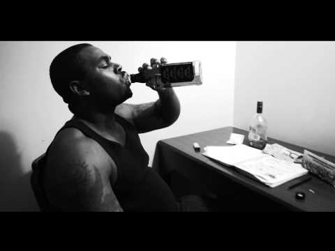 Mic Gutz - Fade To Dust Ft.Soul [OFFICIAL VIDEO]