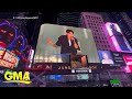 Jung Kook gives surprise performance in Times Square