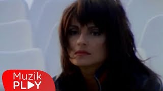Ayşegül Aldinç - Beni Hatırla (Official Video)