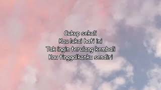 Download lagu Wizzy - Selamat Jalan Kekasih (Lirik) mp3