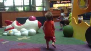 preview picture of video 'Fun at Southern Park Mall in Boardman, OH'