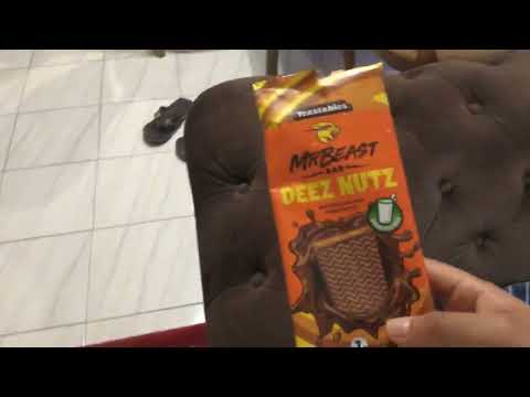 Mr.beast chocolate bar deez Mitzi