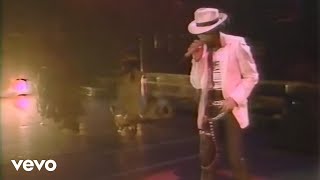 Michael Jackson - Smooth Criminal (Bad Tour: Live 