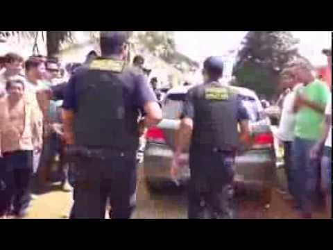 Populares recebem a polícia com festa após 8 bandidos serem mortos  em Rondônia
