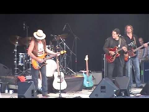 Pugh Rogefeldt med Jojje Wadenius och Loffe Carlsson ,Warfsholm 2006(Full Show 1h,35 min)