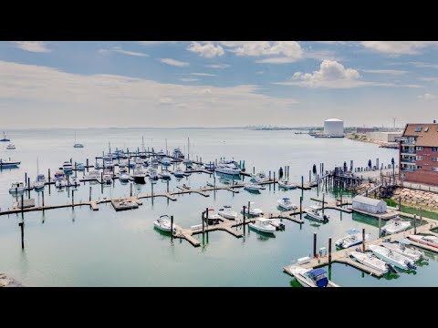 150 Lynnway, Unit 605, Lynn, MA Presented by Ana Picanco Linnehan.