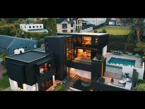 7 Pamela Place, St Heliers   Paul Neshausen