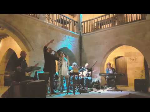 Simge & Aytunç Akdoğu - AYRILSAK DA BERABERİZ