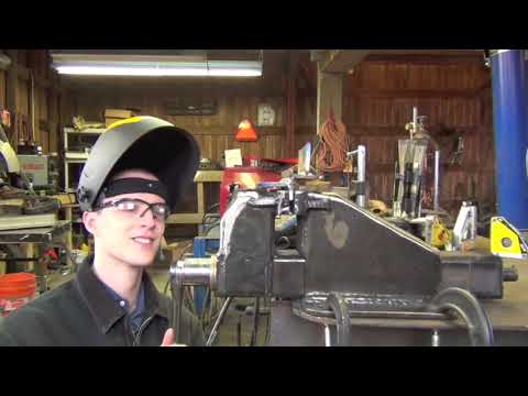 I BUILT MY OWN BENCH VISE FROM SCRATCH, BECAUSE GOOD NEW ONES ARE TOO EXPENSIVE: WELDING PROJECT