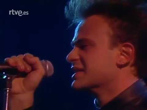 Golpes Bajos "La Edad De Oro" Actuación Completa [1983]