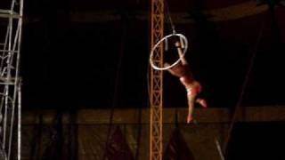 preview picture of video 'circo acrobatico'