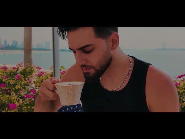 Video zu 'Multimilliona?R' ansehen