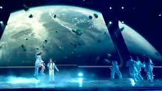 Laura &amp; RuPaul - To the Moon