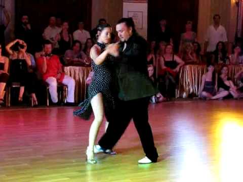  Juana Sepulveda  and  Mariano Frumboli  are  dancing  to  the  tango  "  Pof Pof  "