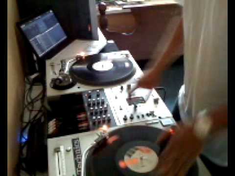 DJ Kev1 - Tweet's Call Me Beat Juggle