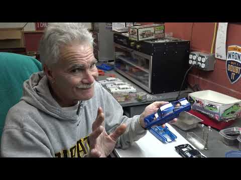 Fundamental Friday - (Episode 18) -Lacquer vs. Enamel Paint