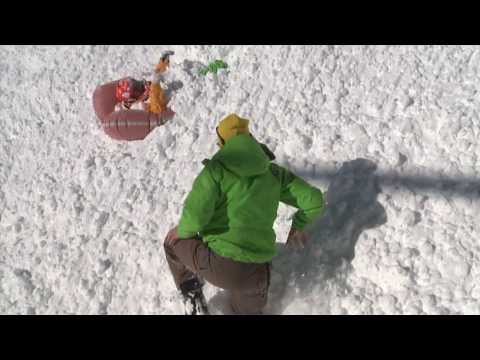 Freerider Aymar Navarro - Avalanche Unfall: Lawinen-Airbag im Einsatz (copyright: bumpyfilms.com)