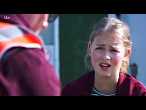 Liv Flaherty 11th November 2020 Part 2 - if vinny won’t  tell mandy about paul’s gambling, liv will