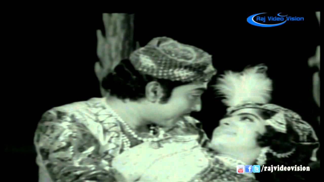 Then Malar Vannam Song Lyrics | Namma Veettu Deivam | P. Susheela