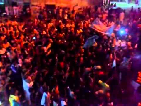 مظاهرة مسائية في مدينة القورية في ريف دير الزور تهنئ الشعب الليبي بمقتل القذافي