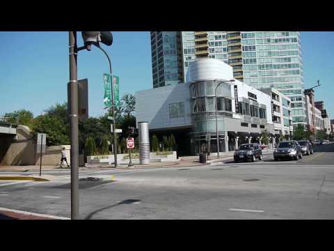 Walking downtown Evanston, at Church St & Maple Ave