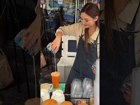 Smiling Angel! Thai Lady Selling Morning Coffee in Bangkok - Thai Tea