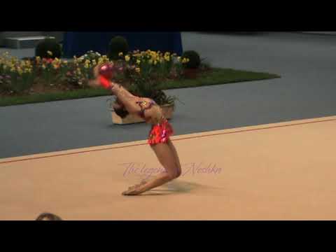 Gillian LEOPOLD (FRA) ball - 2012 Calais junior AA