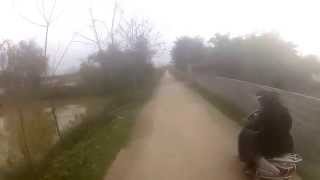 preview picture of video 'Dirt biking Vietnam: Quan Son - My Duc/ Ha Noi GOPR2810'