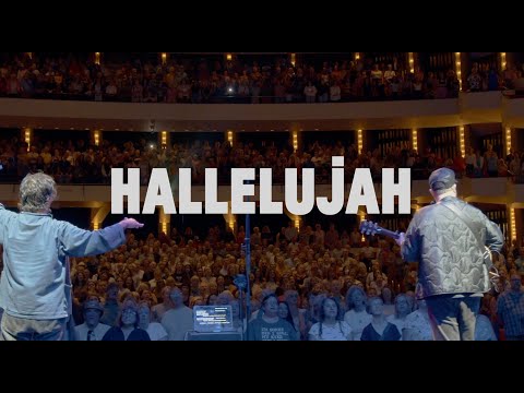 4000 voice Choir! sings L. Cohen’s “Hallelujah”.